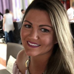 Meet your Posher, Cassandra